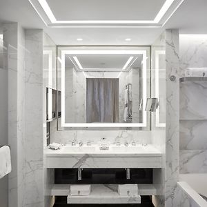 Junior suite city